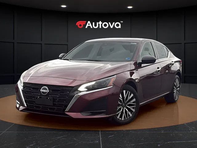 2025 Nissan Altima 2.5 SV (16562) Main Image