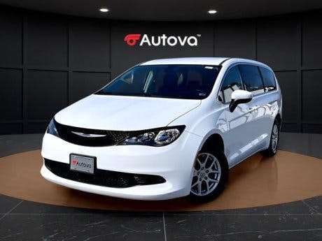 2022 Chrysler Voyager