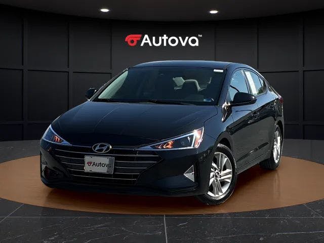 2019 Hyundai Elantra SEL (16617) Main Image