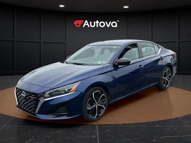 2024 Nissan Altima 2.5 SR (16739) Main Image