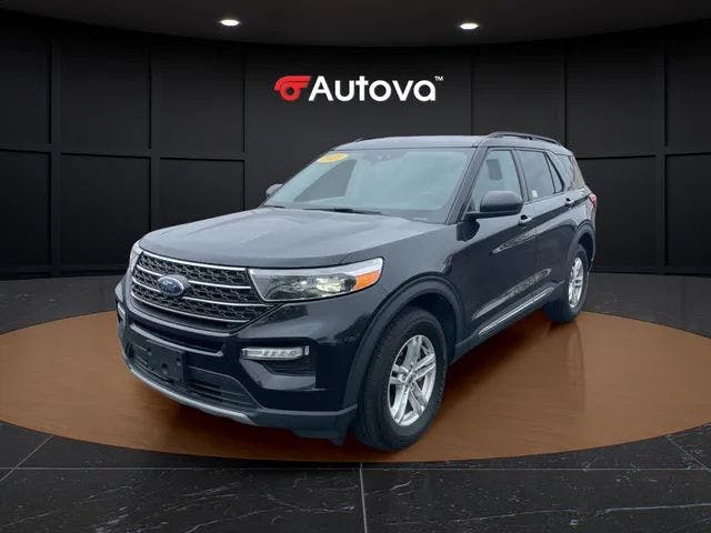 2022 Ford Explorer XLT (16762) Main Image