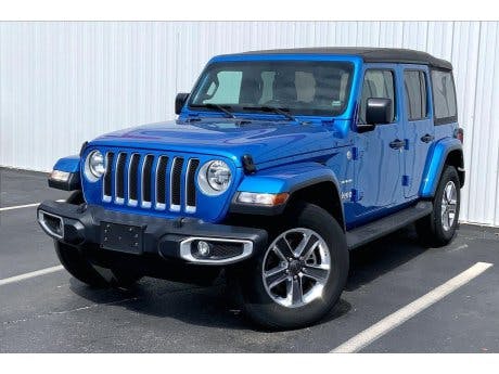2023 Jeep Wrangler Sahara 
