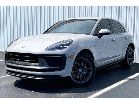 2023 Porsche Macan T 
