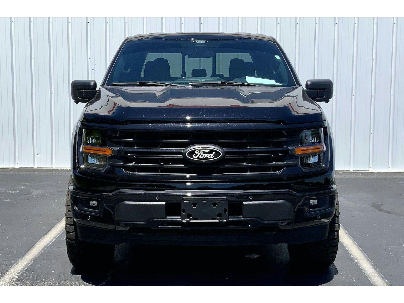 2024 Ford F150 XLT (K664841) Photo 2