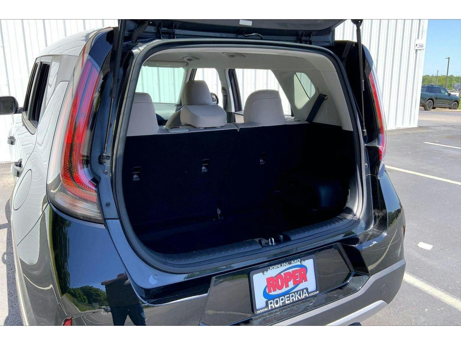2023 Kia Soul LX (K8620501) Photo 23