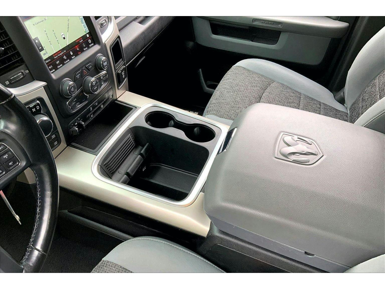 2020 Ram 1500 Classic Warlock (K66540) Photo 14