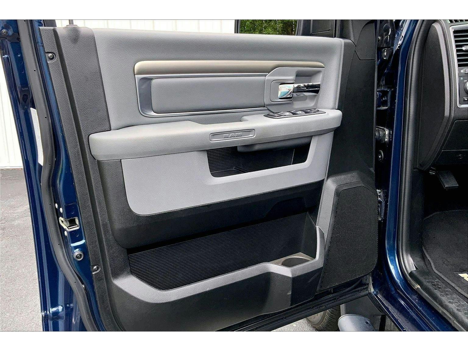 2020 Ram 1500 Classic Warlock (K66540) Photo 19