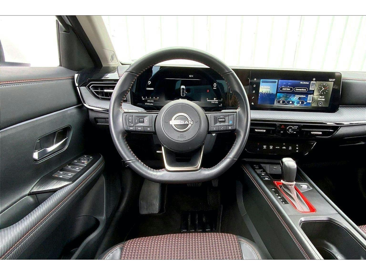 2025 Nissan Kicks SR (K8623611) Photo 4