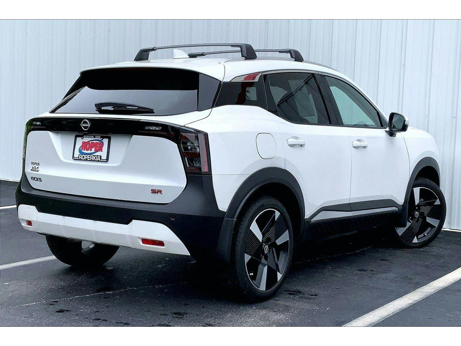 2025 Nissan Kicks SR (K8623611) Photo 10