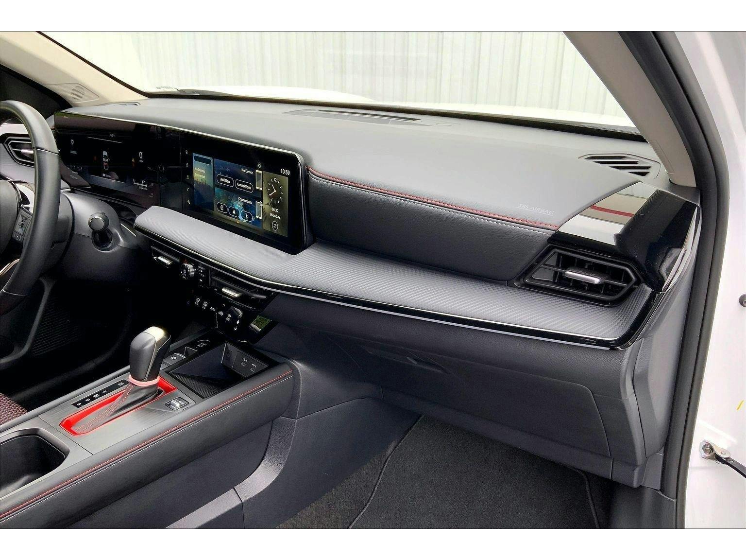 2025 Nissan Kicks SR (K8623611) Photo 14